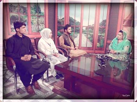 An live interview at ptv bolan....

First time on Tv.😍

My best memory 😍