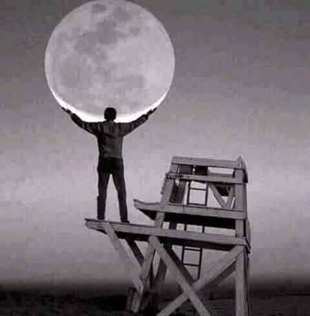 اک روٹھی شہزادی کو منانے 
باخدا
میں چاند لے آیا تھا
⁦❤️⁩🥀🔥🍂