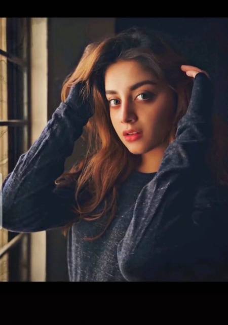 Cute girl😍