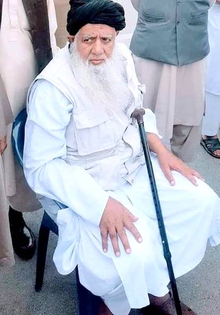 انا للہ وانا الیہ راجعون
پیر طریقت رہبر شریعت پیر عزیر الرحمن ہزاروی صاحب وفات پا گئے😭😭