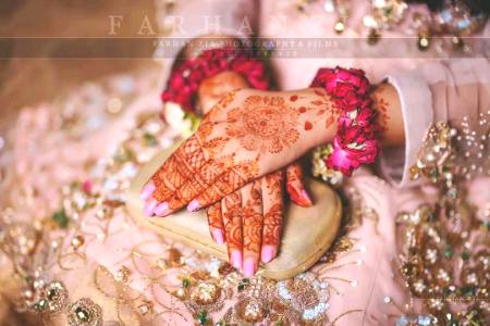 جس محبت کے چرچے ہزار تھے۔۔۔
آج اس محبت کا انتقال ہوا۔۔۔...