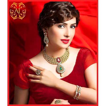 Ayeza khan