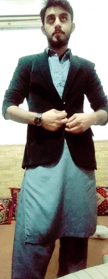 Hy guyz m back.. Sorry shadi me bzy ta....new look in new dress.🌹❤️😘🙈