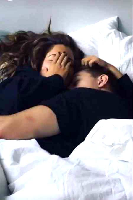 ❤🌹Badal Jati Hai Zindagi Ki Sachai Us Waqt!
Jab Koi Tumhara Tumhare Samne Tumhara Nahi Rehta !🌹❤Mano Bila🌹❤