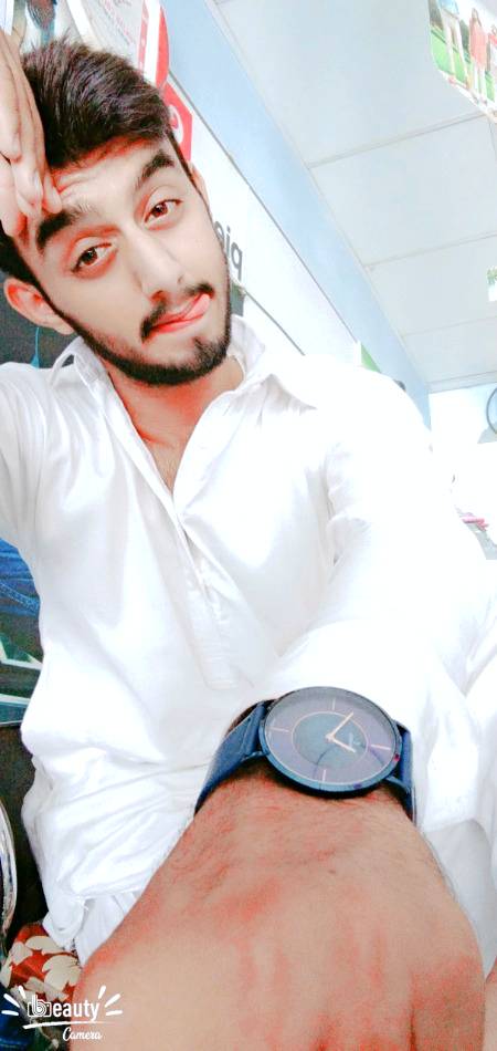 Usy bhaati nh ti meri shararti tbyt😣
Usy tarsa k rakh diya m ny sanjida ho kar😎🤐🔥