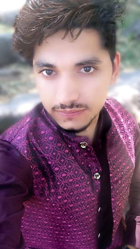اپنا لہجہ سنبھالیئے محترمہ 

ہر کوئی بے زباں نہیں ہوتا ۔۔۔ 
🙂