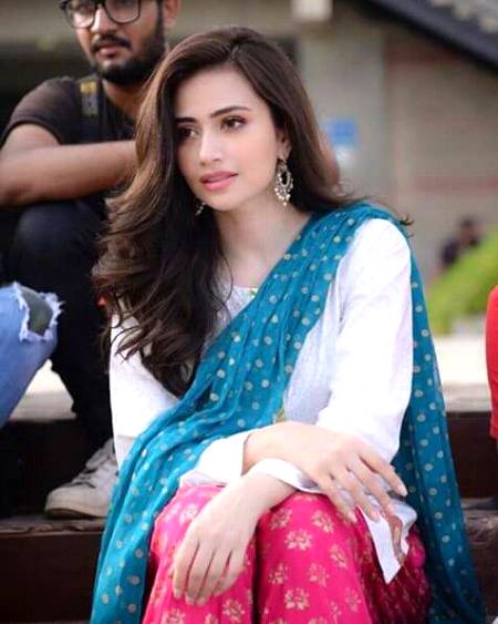 Sana Javed 😍