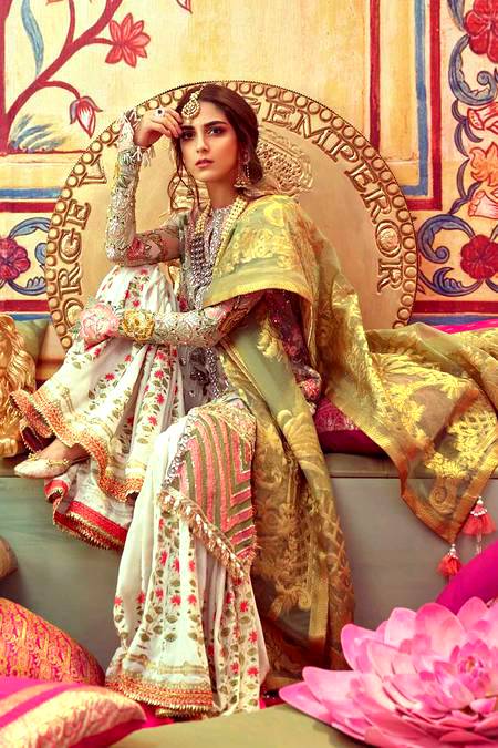 Maya Ali looking stunning!