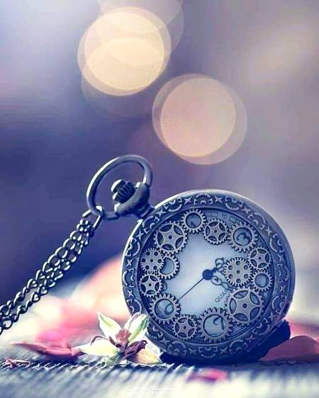 ﻧﺒﺾ ﮐﯿﺎ ﺧﺎﮎ ﺑﻮﻟﮯ ﮔﯽ ﺻﺎﺣﺐ
ﺟﻮ ﺩﻝ ﭘﮧ ﮔﺰﺭﯼ ﮨﮯ ﻭﮦ ﺩﻝ ﮨﯽ ﺟﺎﻧﺘﺎ ﮨﮯ