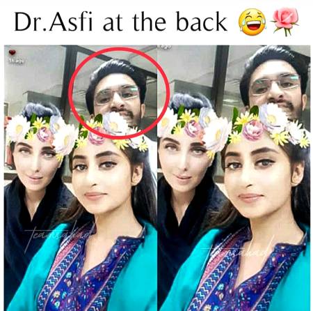 Look who is at the back??? 😜😜😜