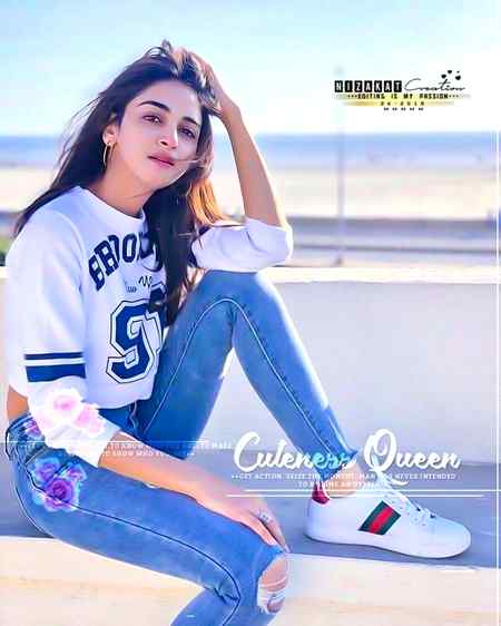 Hum dunya🌍sa alag nhee😏hmari dunya hee alag ha😎☺️👈