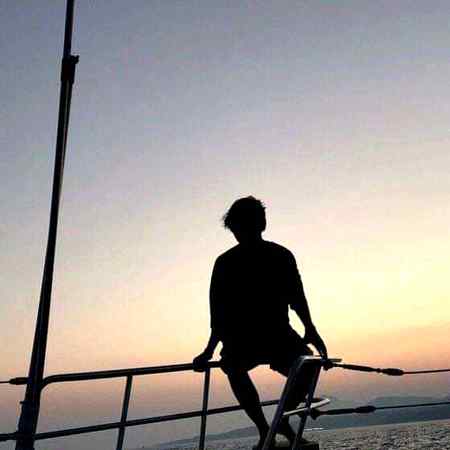 کبھی یوں بھی آ میرےہمسفر....💞

کہ تجھےعمر بھر کے لیےروک لوں۔❤️😌
ツ