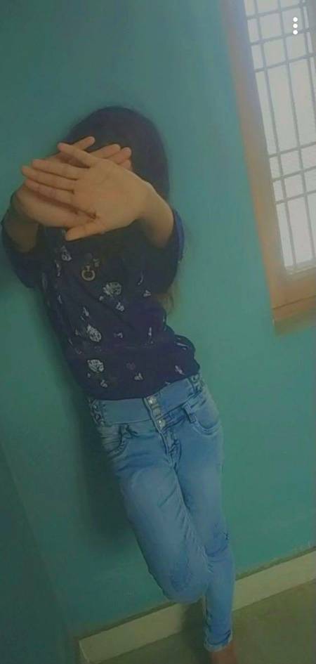 Love is easy but Queen is busy..