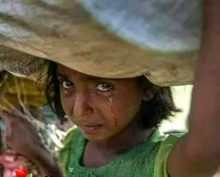 ہماری روٹی ہمیں ہی دے اے خدا
تیرے بندے ____ خوار کرتے ہیں.⚘
😭😭😭