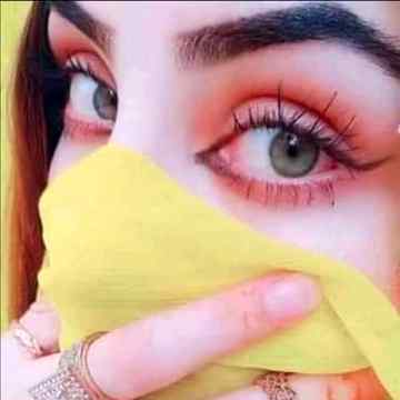 " بچھرتے وقت ساری بُرائیاں گنوائی اُس نے...
،
" سوچ رہی ہوں، جب ملے تھے، تب کیا ہُنر تھا مجھ میں۔...!!!
Anum Malik 🤗😇