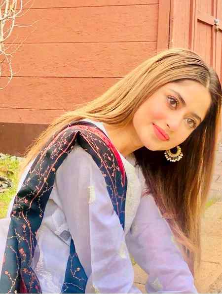 Kia ho rha hei🌺🥀🌹🏵️❤️💓