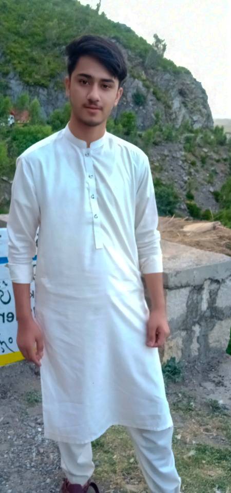 MEIN TUMHARY BAGHYR JIINY KI ...,,,PEHLY KOSHISH MEIN MARA JAONGA