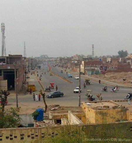 Shaheed Yunus Dastgir Road (Humayun Road), MuLTaN.. ;)