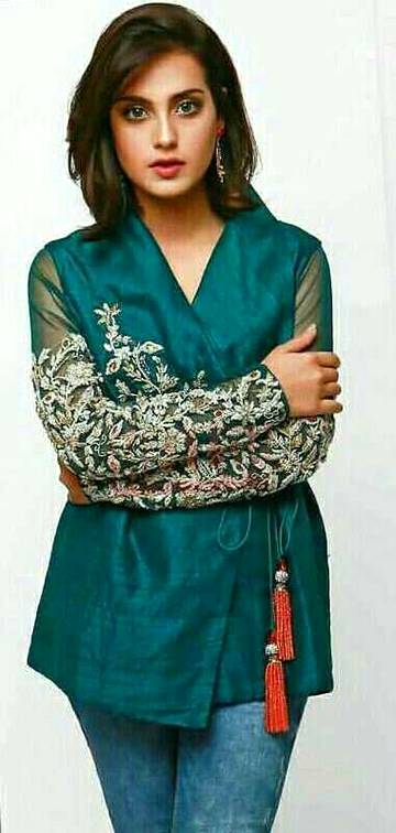Iqra Aziz 🔥🔥