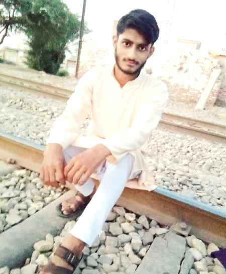 اسی دو چیزاں کدی نی چھڈ دے
کاکا🙏
اک دوست دوجا دشمن 

شریکو مرشد آپ آئے نے
😊