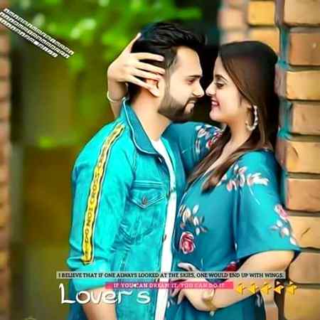 Uljhny bhi isy dekhen to sulahj jati hain. ...__
  Wo shaks nigahon se girah kholta hai. ...__