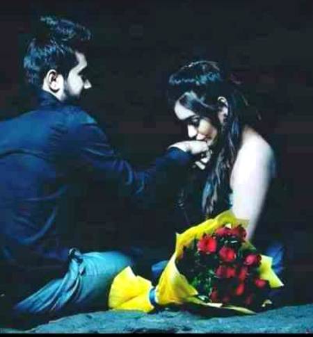 😎😎تم سے محبت کا تقاضا یوں سمجھ لو 
🙂🙂کہ اگر تم پر حق ہے تو صرف میرا 😍😍