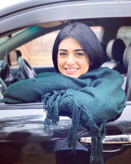 Sara khan...