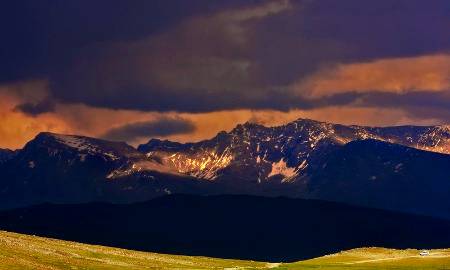 located on the boundary of Karakoram and the western Himalayas