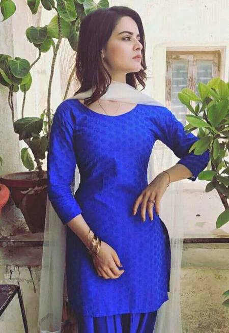 Minal Khan