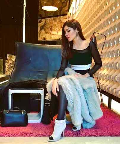 Ayesha omar like 🔥
