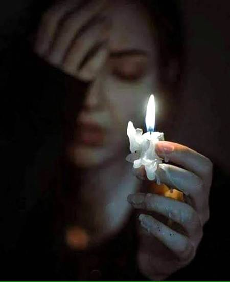 اس کو چاہا کہ اسے بھلا دوں اس کی طرح 

مجھ سے مگر  میری مرضی  روٹھ  جاتی  ہیں