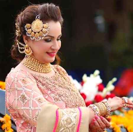 Saba faisal. ...