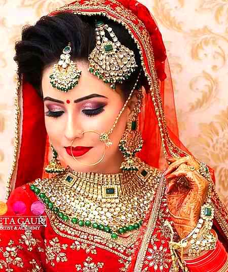 مینہ دا مینے پیدا کیگی ۔پہ مینہ مینہ دی کتل ماین دی کڑمہ