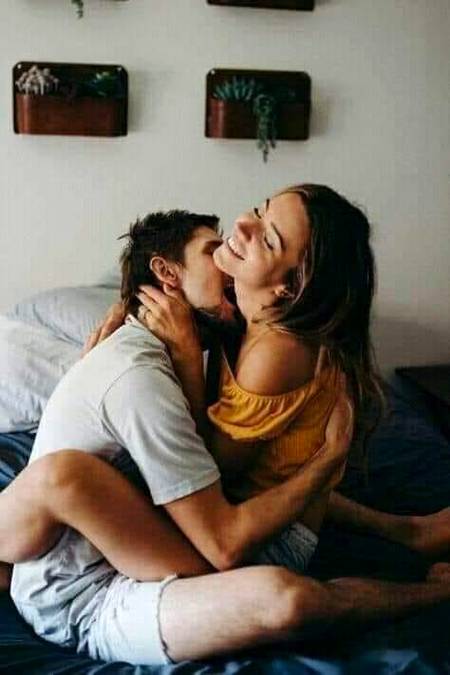 آنچل کی طرح تن سے لپٹ جاؤں🔥____ تیرے💋اور خود کو تیری ذات میں ڈھلتا ھوا دیکھوں..:*💋❤️ ᖴOᒪᒪOᗯ-TO-ᖴOᒪᒪOᗯ - H∆mzıı.. 🤹♂️�