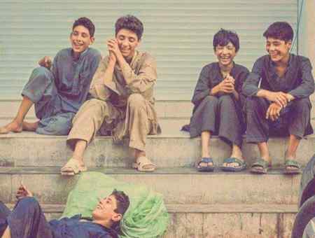*Every heart has some pain, only the way of expression is different, some hide it in their eyes, while some hide it in their smile*.😢😢