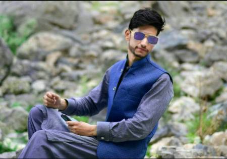 کیا اوقات رہے گی تیرے اگر نقش مٹا دوں؟؟
 ڈوب مرو گےکیااگرتجھ کو میں بھلا دوں؟؟
✍️شفقت بلوچ