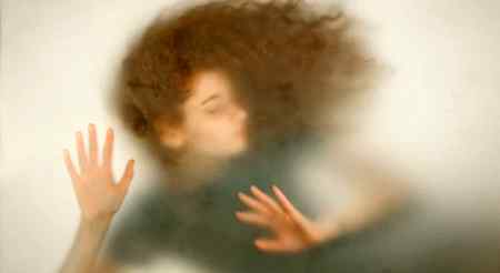 برف میں رہنے والی خاتون کی کہانی جسے سن کر آپ بھی حیران و پریشان رہ جائیں گے۔۔😱😱🤔🤔🤠