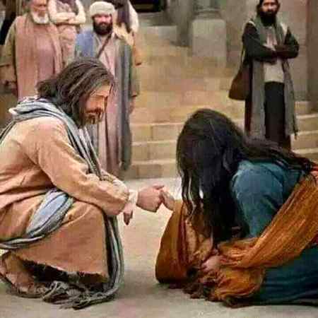 چل اُٹھ اور سر اُٹھا تو وہی ھے نا
جو کہتی تھی محبت میری جوتی کے نیچے