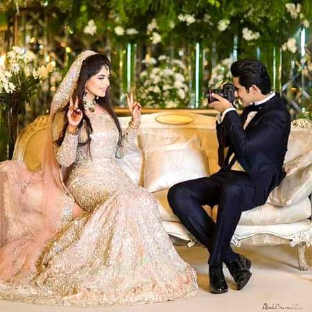 ﻣـﺮﮮ ﻇﺎﻫـــﺮ ﮐﻮ ﭘﺮﮐﮭﻨﮯ ﻭﺍﻟﮯ
ﻣﯿــﺮﯼ ﺳﻮﭺ ﮐـﮯ ﻣﻌﯿﺎﺭ تک تو آتے