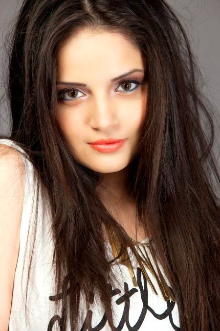 Armeena Khan