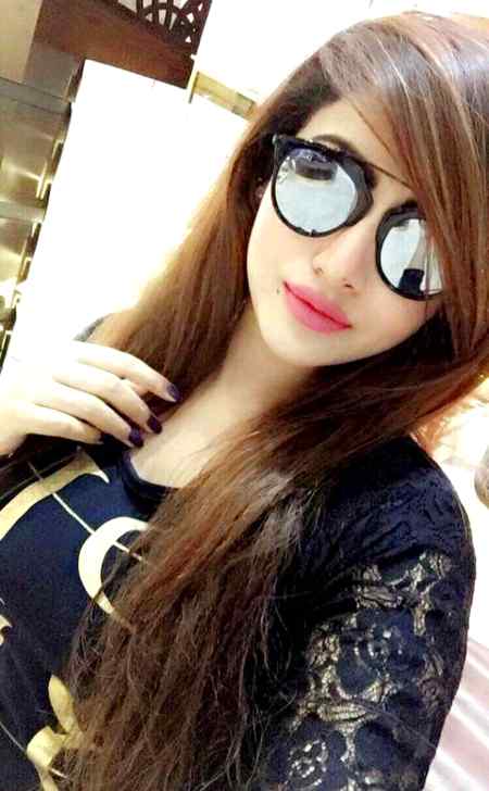 MEnO KAla ChAsmAa jAchTa h jAchTa h ghOre MuKhRe PE😜😜😜😜