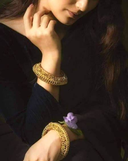 ہم دلاتے ہیں منافع کی ضمانت تجھ کو۔۔
ہم خریدیں گے محبت کے خسارے سارے!!💕M@hi💕