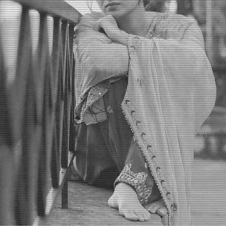 محبت ایک دم دُکھ کا مداوا کر نہیں دیتی
یہ تتلی بیٹھتی ہے زخم پر آہستہ آہستہ __