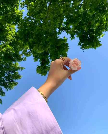 When you get a chance to succeed in life, take it. Hold it tight and make your dreams come true!
.💞🌹💞