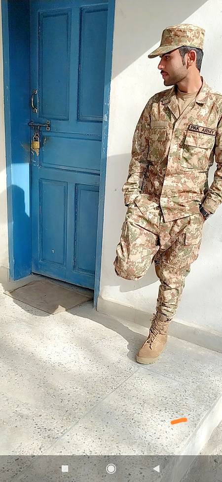 اتنا غرور کیوں ہے______تمہیں
کیا تمہاری جوانی کو زوال نہیں☻💯