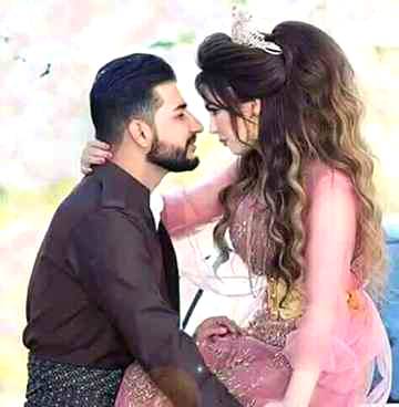 نہیں آتا ہمیں وفاؤں سے دامن بچا لینا😊😊
تم ہی پہ جان دیں گے کسی دن آزما لینا😊😊😘😘😘