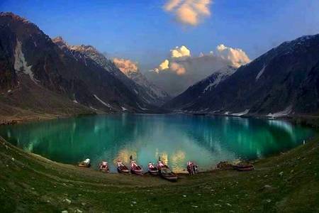 جھیل سیف الملوک دیکھی ہے ❤  ؟
عشق اس سے بھی خوبصورت ہے🔥