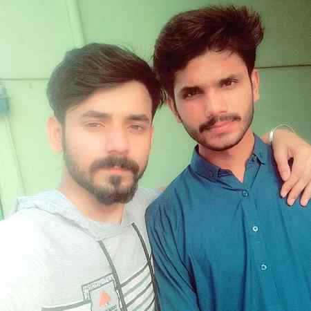 *رخصت ہوا تو آنکھ ملا کر نہیں گیا*
*وہ کیوں گیا یہ بھی بتا کر نہیں گیا*