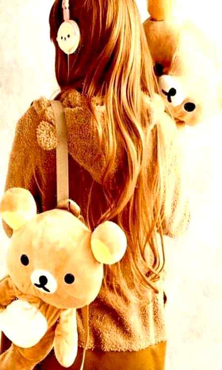 مجھے نہ کسی کا دل نہ کسی کی جان چاہیے
دل کا حال جو سمجھ سکے وہ انسان چاہیے