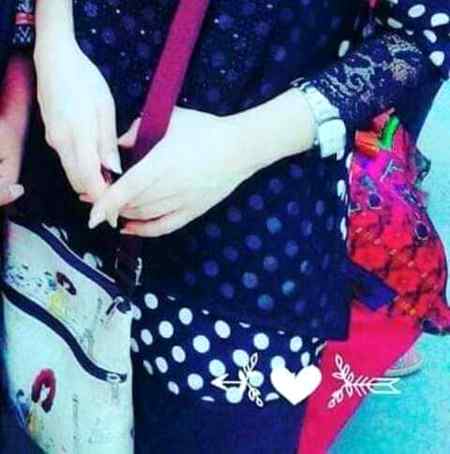 بن تیرے سانس تک نہیں آتی 
پیار حد سے تجاوز کرگیا ہے!